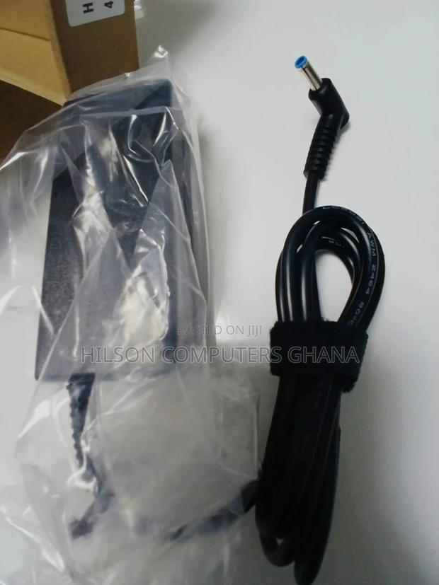 Hp Blue Pin Ac Adapter Laptop Charger – 19.5v – Black · Photo 1