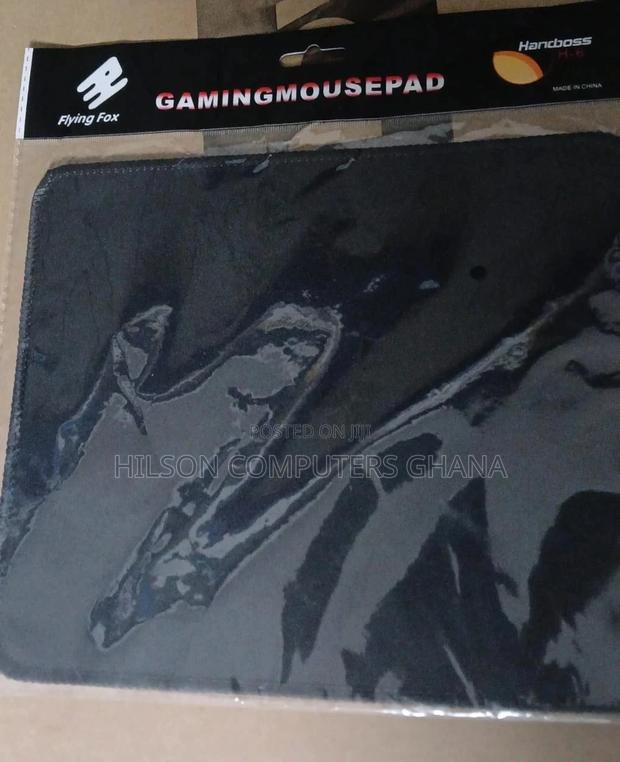 Handboss H-6 Normal Mousepad – Black · Photo 1