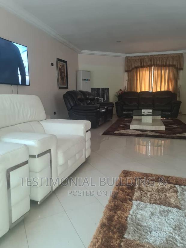 Furnished 5bdrm House in Testimonial Building, East Legon for sale · Photo 7
