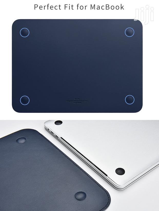 15 Inch Macbook Pro Leather Sleeve · Photo 4