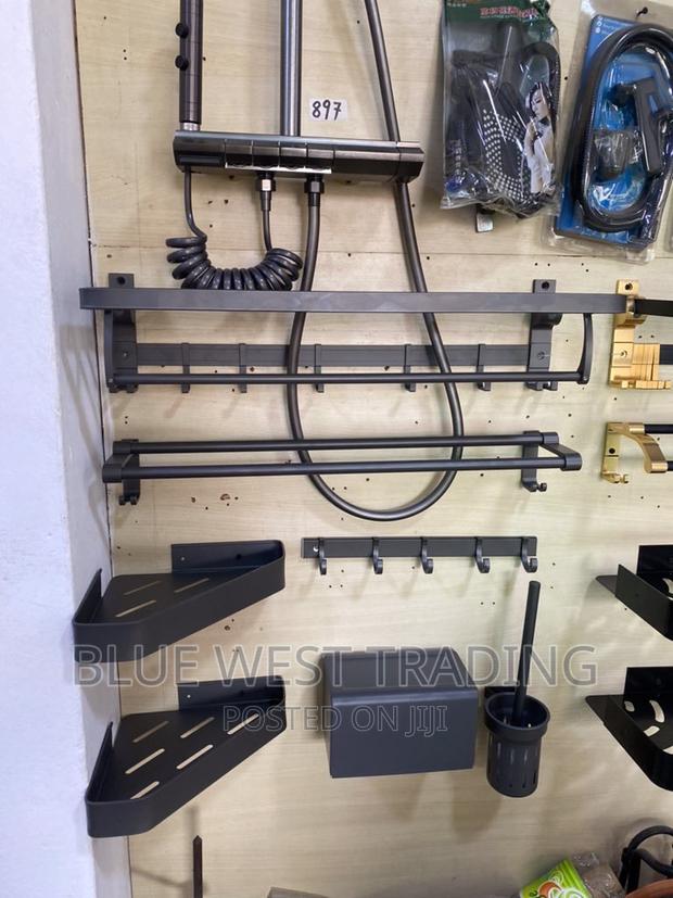 Grey Bathroom Accessories · Photo 1