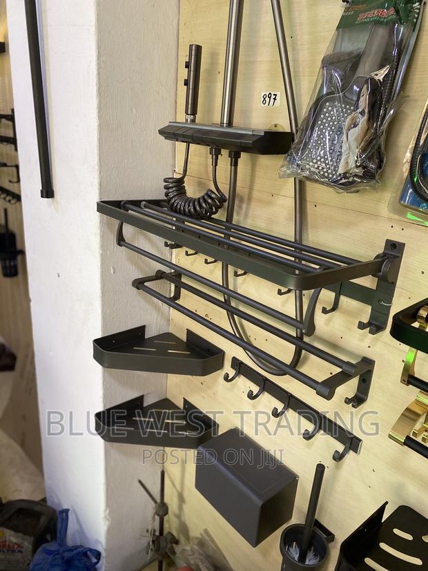 Grey Bathroom Accessories · Photo 3