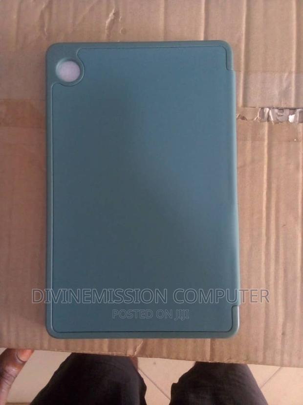 Samsung Tab A9 Original Case 8.7 Inches, Smart Case · Photo 6