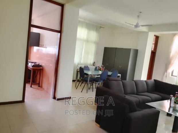 A 3-Bedroom Fully Furnished Flat. Short /Long Stay · Photo 2