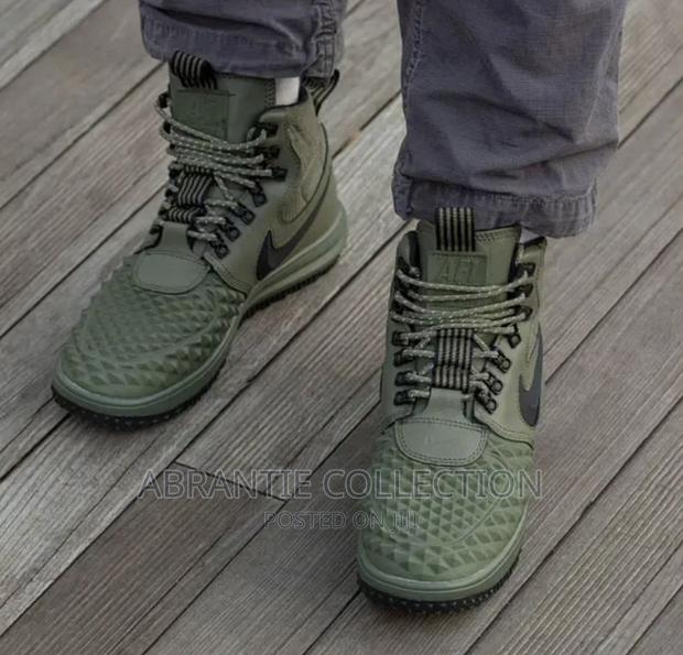 Nike Lunar Air Force 1 · Photo 3