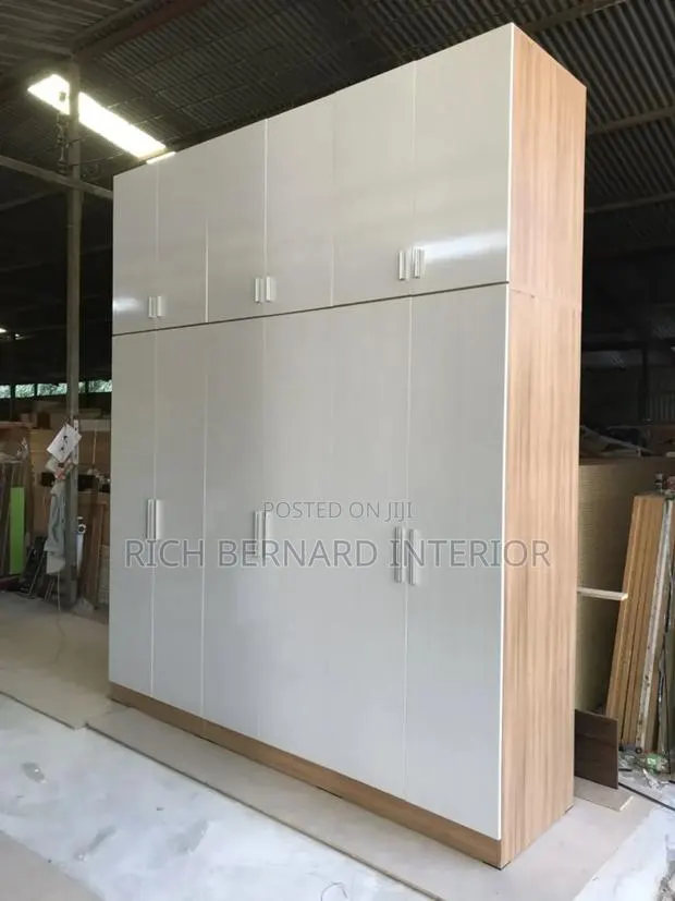 Modern Elegant 6 Doors Laminated Wardrobe · Photo 1
