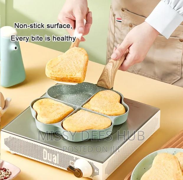 4 Heart-Shaped Frying Pan · Photo 4