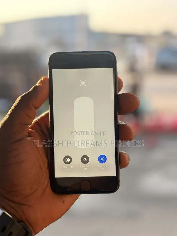Apple iPhone 8 256 GB Black · Photo 1