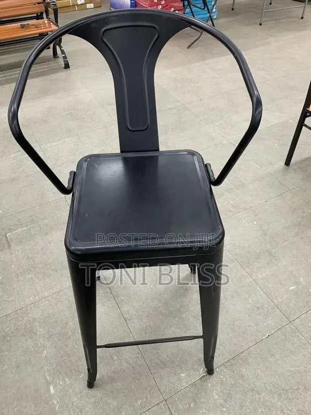 Metallic Bar Chair · Photo 1