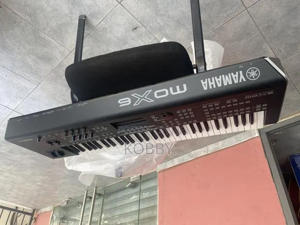 Yamaha Mox6 · Photo 1