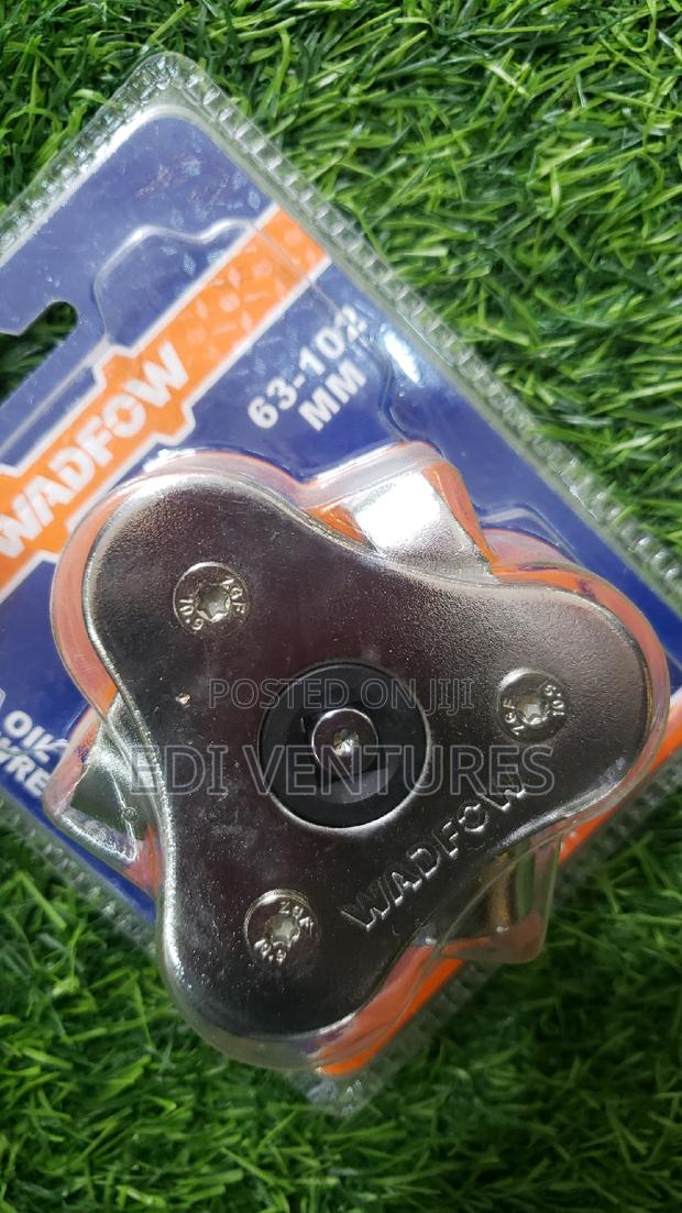 Oil Filter Wrench · Photo 1