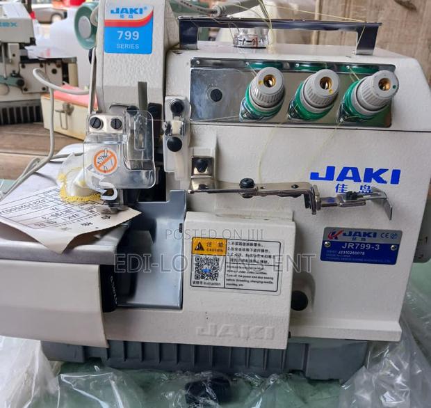 Jaki 3thread Knitting Machine Big · Photo 1