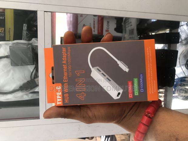 4 in 1 Type C Hub With Ethernet Adapter 3.0 · Photo 3
