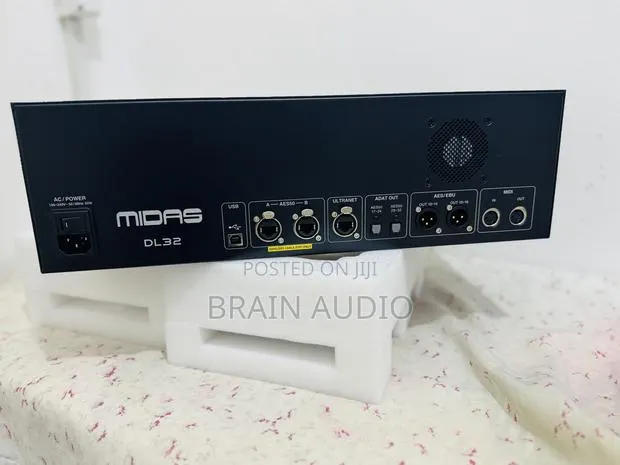 MIDAS DL32 Stage Box · Photo 4