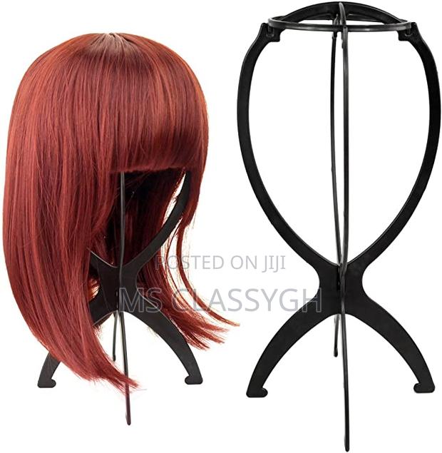 Portable Durable Plastic Folding Wig Holder · Photo 1
