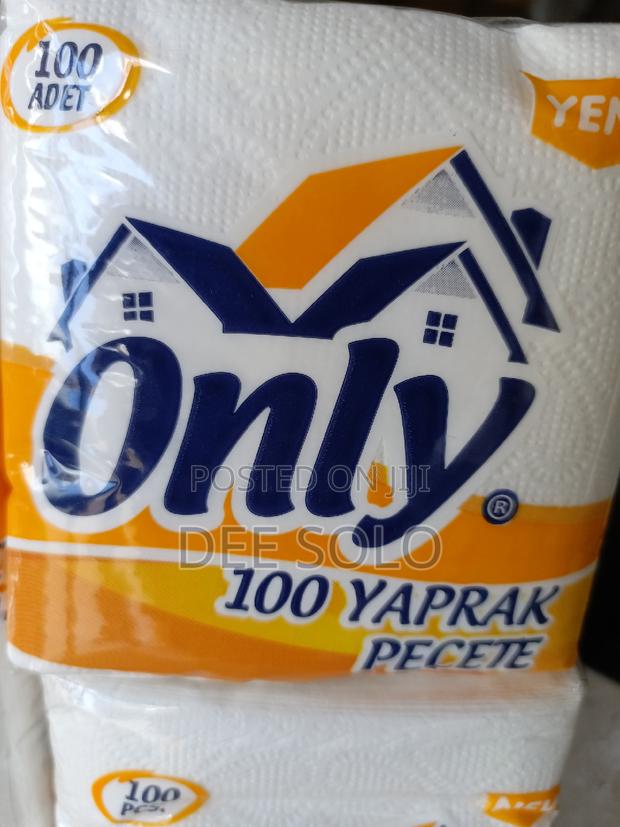 Tissue Napkins · Photo 1