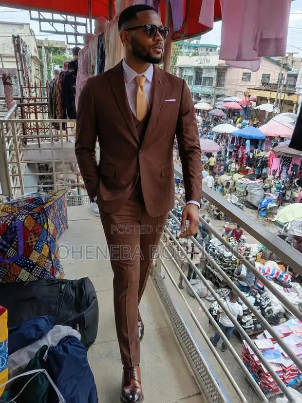 Classic Suit for Occasion · Photo 1