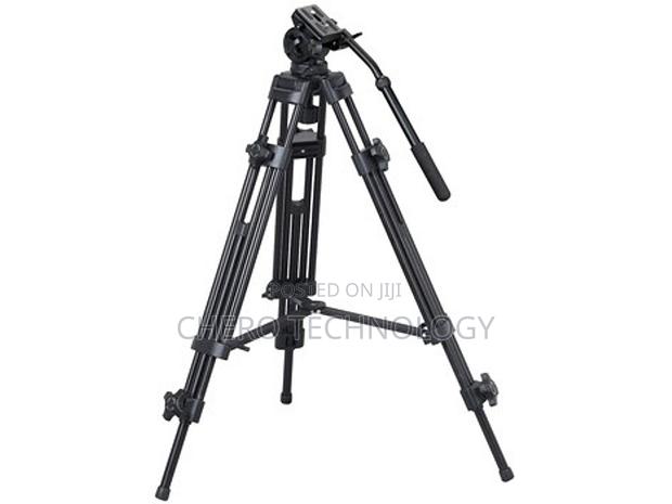Heavy Duty Tripod (717) · Photo 1