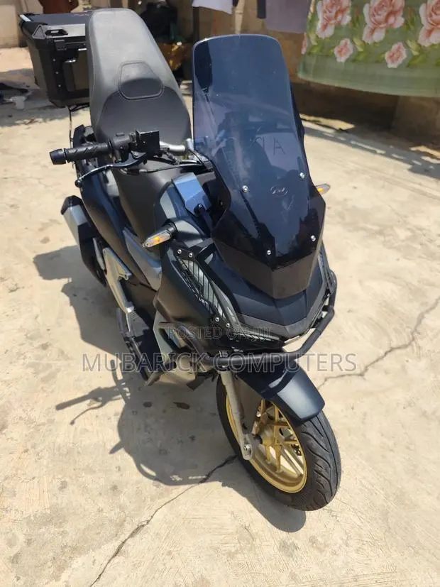 Honda 2022 Black
