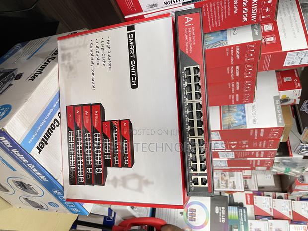 Ai 24port Smart Poe Switch +2uplink Gigabit and +1 SFP · Photo 3