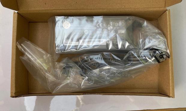 HP Blue Pin / Tip 19.5V 3.33A 65W Laptop Adapter / Charger · Photo 2