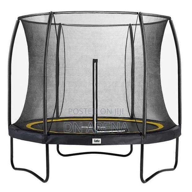 12ft Salta Black Round Comfort Edition Trampoline Enclosure · Photo 6