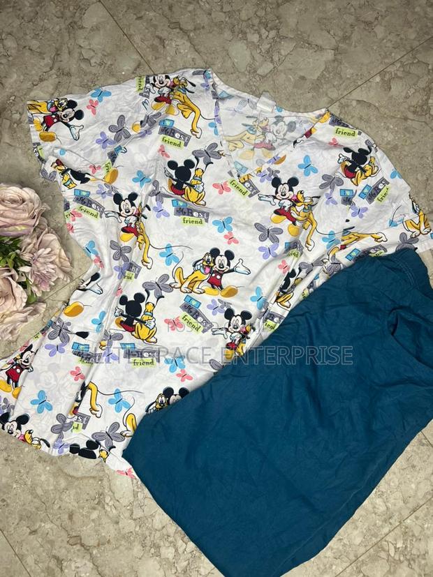 Hospital Scrubs (Nurses and Doctors) · Photo 5