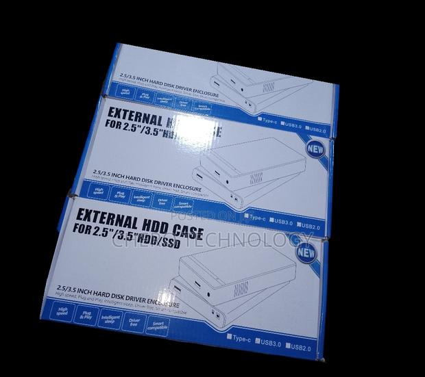 Desktop Hard Disk Enclosure · Photo 2