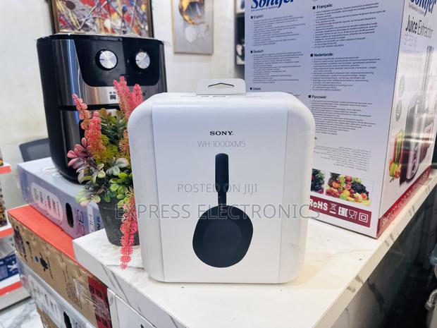 Shop the Best WH-1000XM5 Sony Headphones · Photo 1