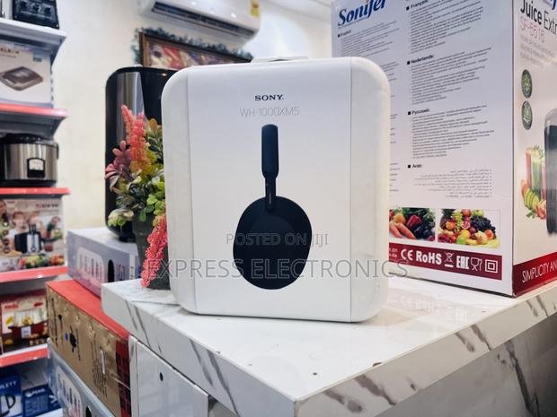 Canceling Wireless Over SONY WH-1000XM5 Headphones · Photo 1
