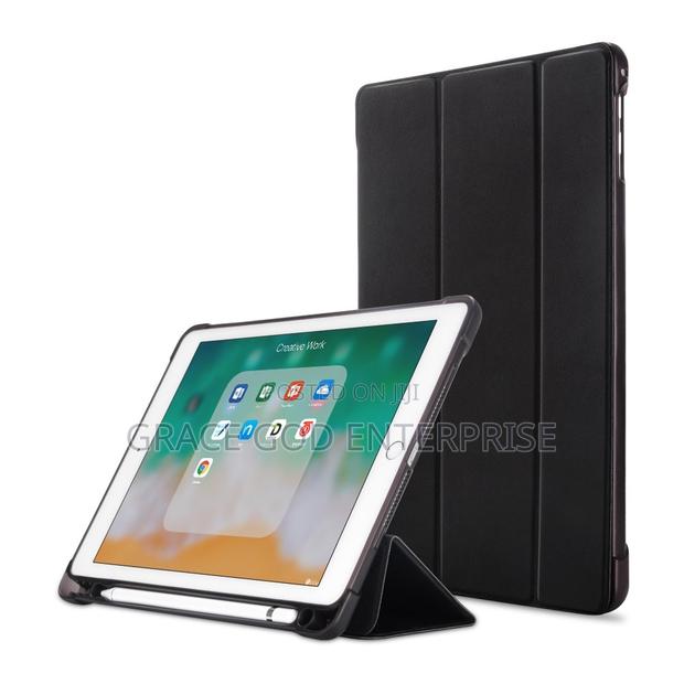 Dux Ducis Case for iPad 9.7 Inches · Photo 1