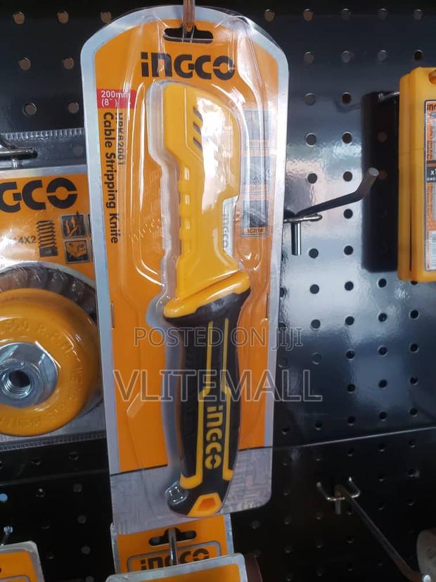 Knife Cable Stripping · Photo 1