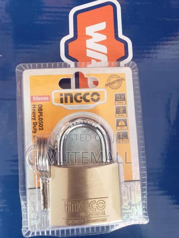 Heavy Duty Brass Padlock · Photo 1