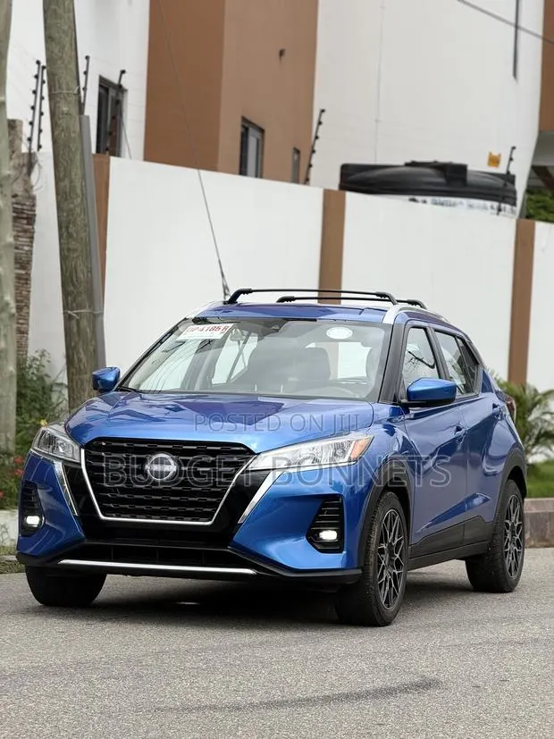 Nissan Kicks SR 2023 Blue · Photo 1