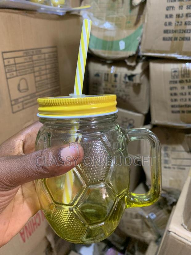 Mason Jar With Straw · Photo 1
