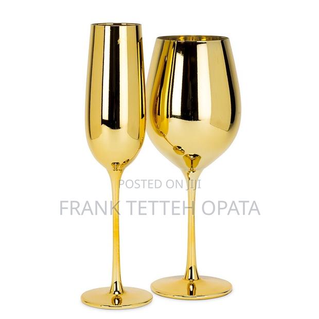 Golden 6pcs Wine Glasses · Photo 2