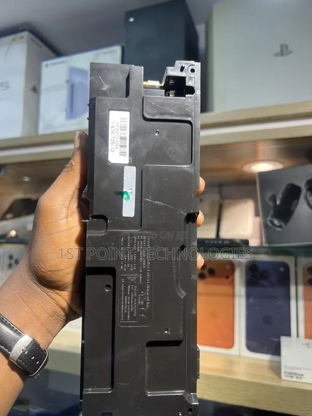 PS4 Standard Power Supply · Photo 1