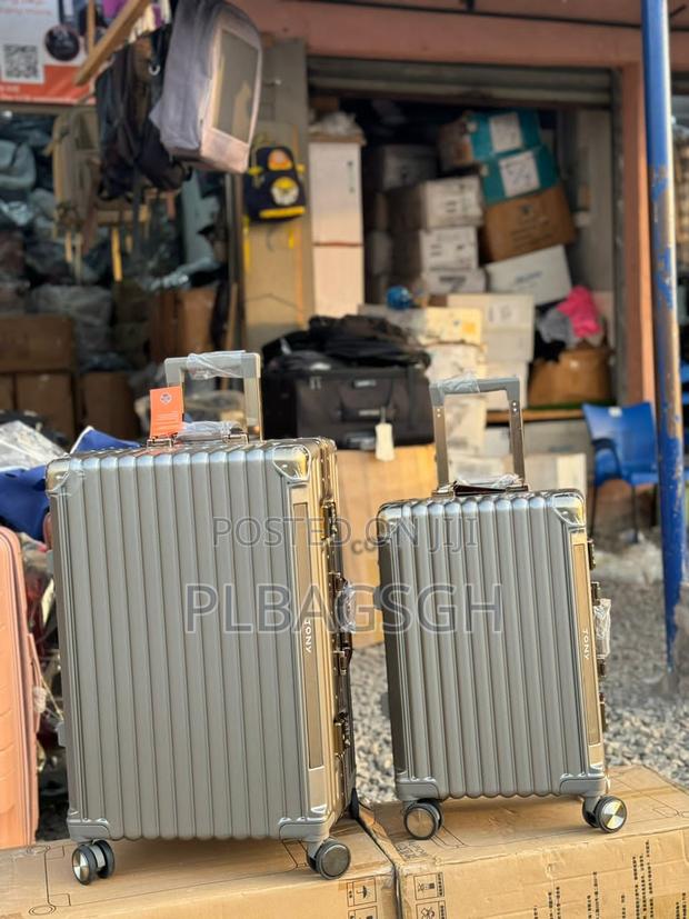 Zipless Trolling Traveling Luxurious Luggage at Plbagsgh · Photo 2