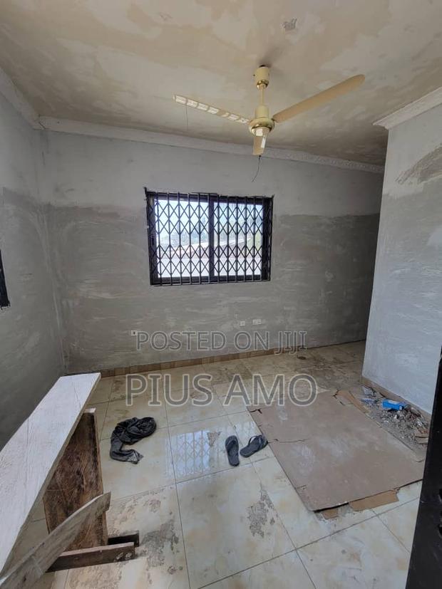 Chamber and Hall Self Contained and Self Compound · Photo 6