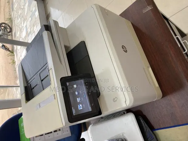 Hp Color Laserjet Pro MFP M477fdw · Photo 2