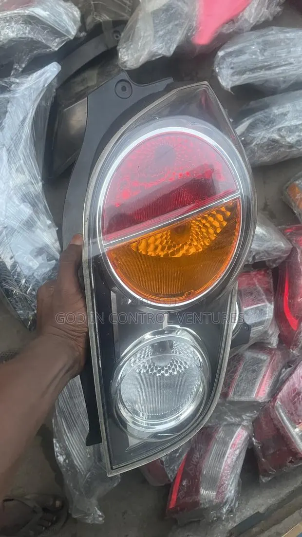 Chevrolet Spark Taillight Pair · Photo 1