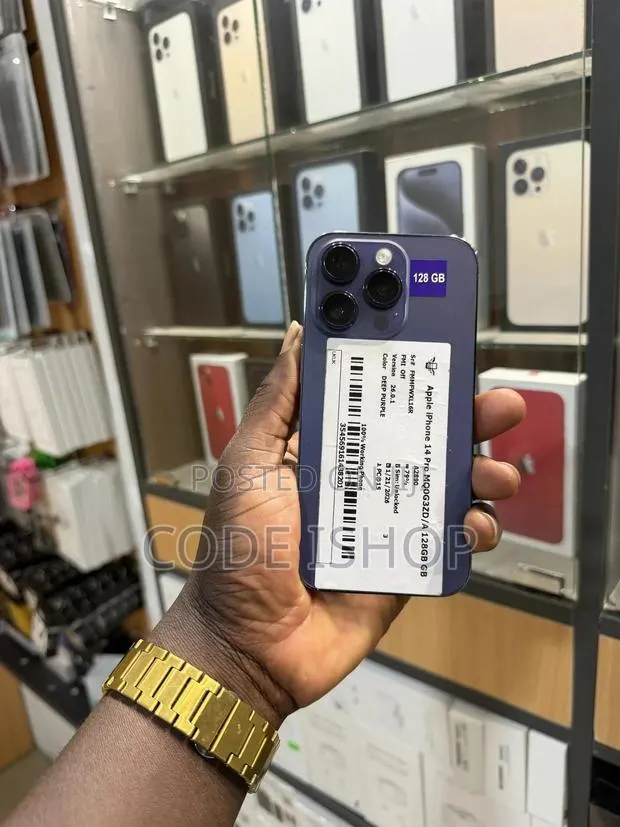 Apple iPhone 14 Pro 128 GB Black · Photo 1