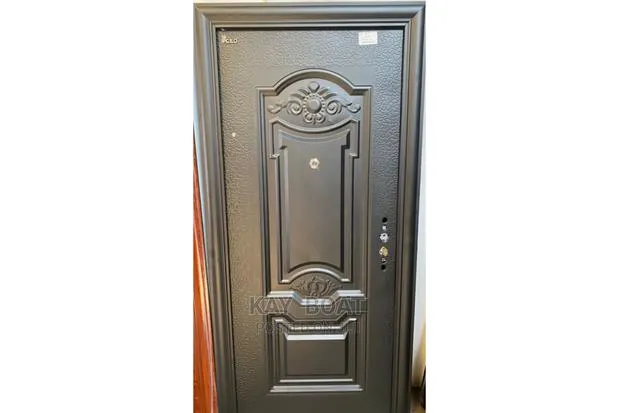 CED Standard Door Available · Photo 1