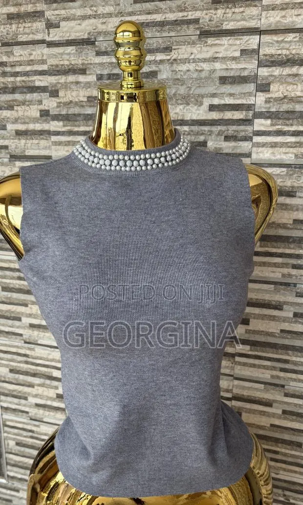 Christmas Sale on This Beautiful Blouse · Photo 5