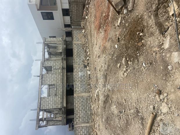 Half Plot of Land for Sale at East Airport · Photo 3
