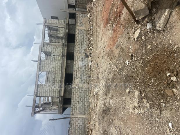 Half Plot of Land for Sale at East Airport · Photo 5