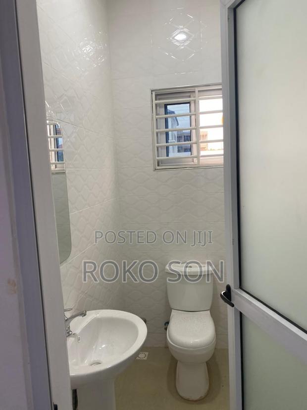 3bdrm House in Dr Roko, Lake Side Estate for sale · Photo 8