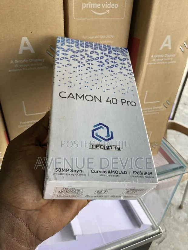 New Tecno Camon 40 Pro 5G 256 GB Gray · Photo 1