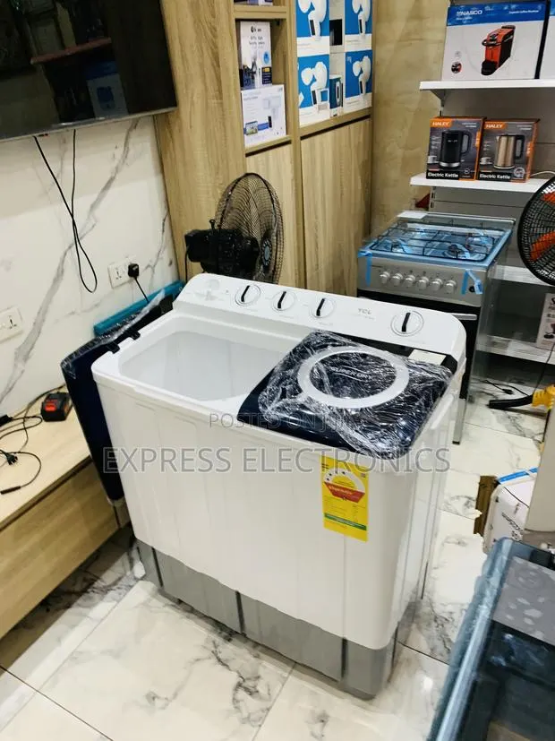 Lovely New White TCL 10.5kg Topload Twintub · Photo 1