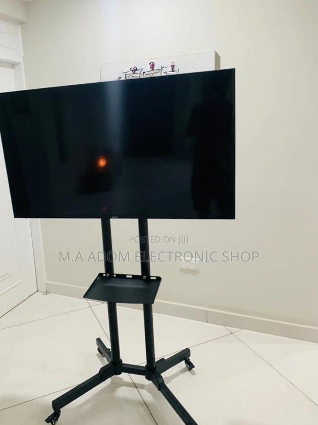 Long Lasting Moveable Tv Trolly for 32” - 70 Inch Tv,Black · Photo 1